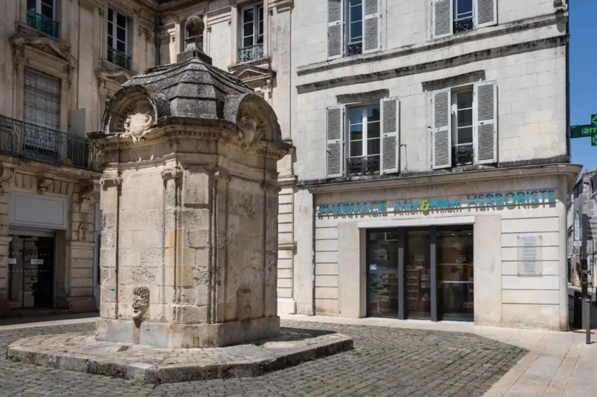 Les Apparts De Charly Duplex Cosy Au Marche Hyper Centre La Rochelle Tout A Pied Luaran gambar